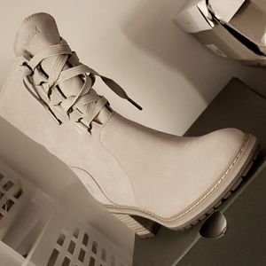 Timberland boots gray size 8